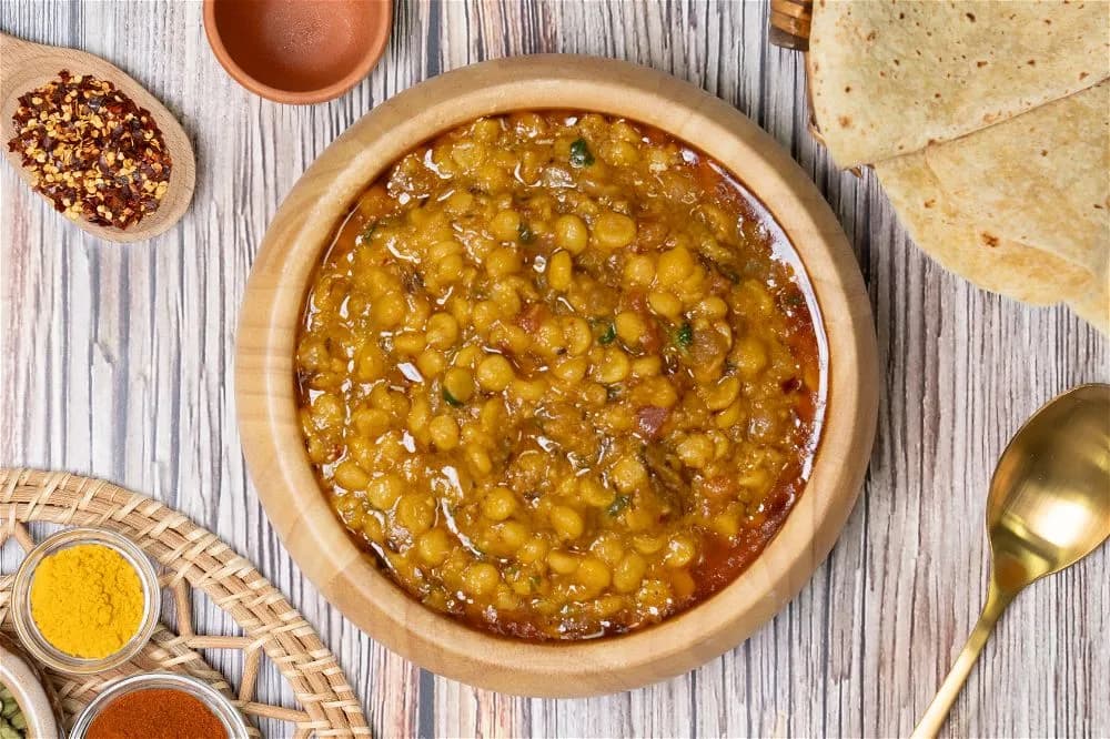 Chana Dal with Roti